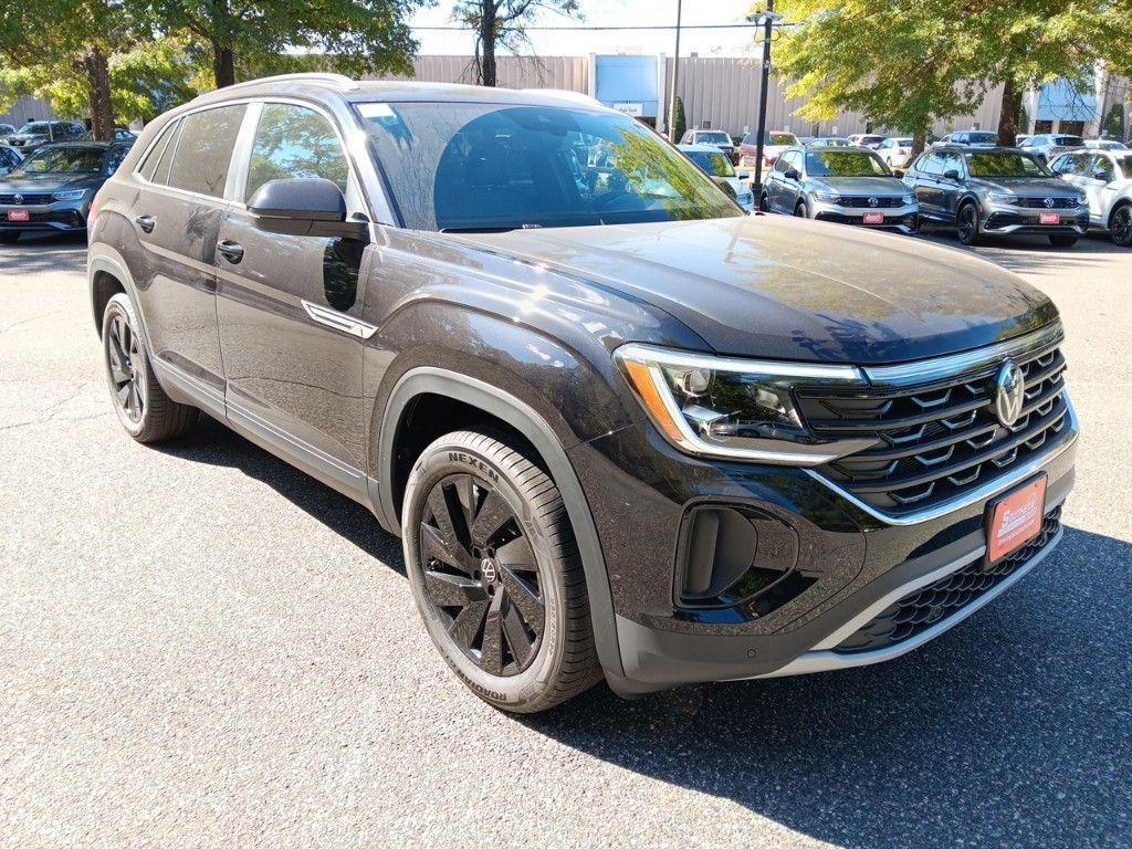 new 2025 Volkswagen Atlas Cross Sport car, priced at $46,141