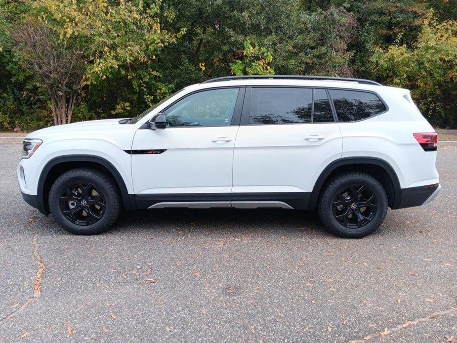 new 2025 Volkswagen Atlas car, priced at $48,111