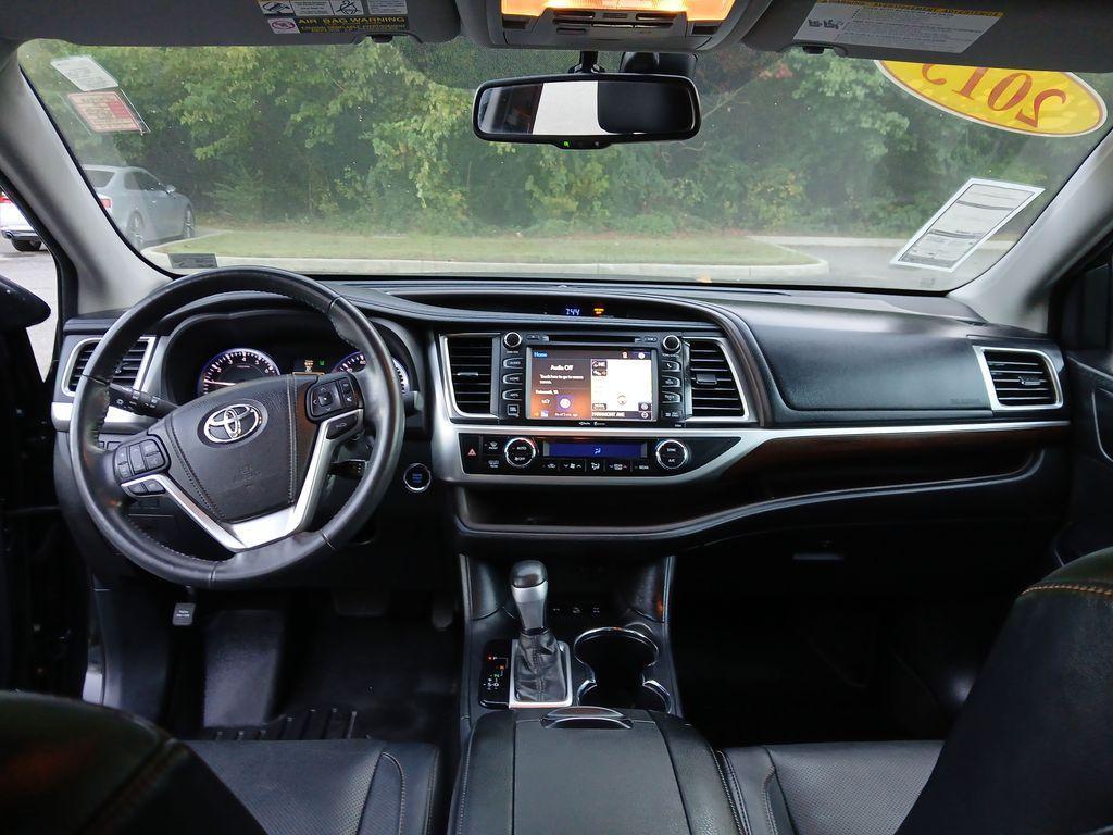used 2015 Toyota Highlander car, priced at $20,221