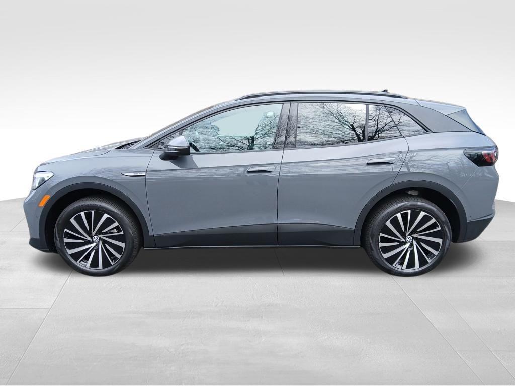 new 2025 Volkswagen ID.4 car, priced at $46,076