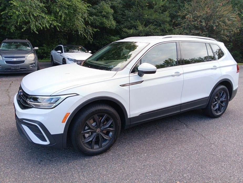 new 2024 Volkswagen Tiguan car, priced at $30,401