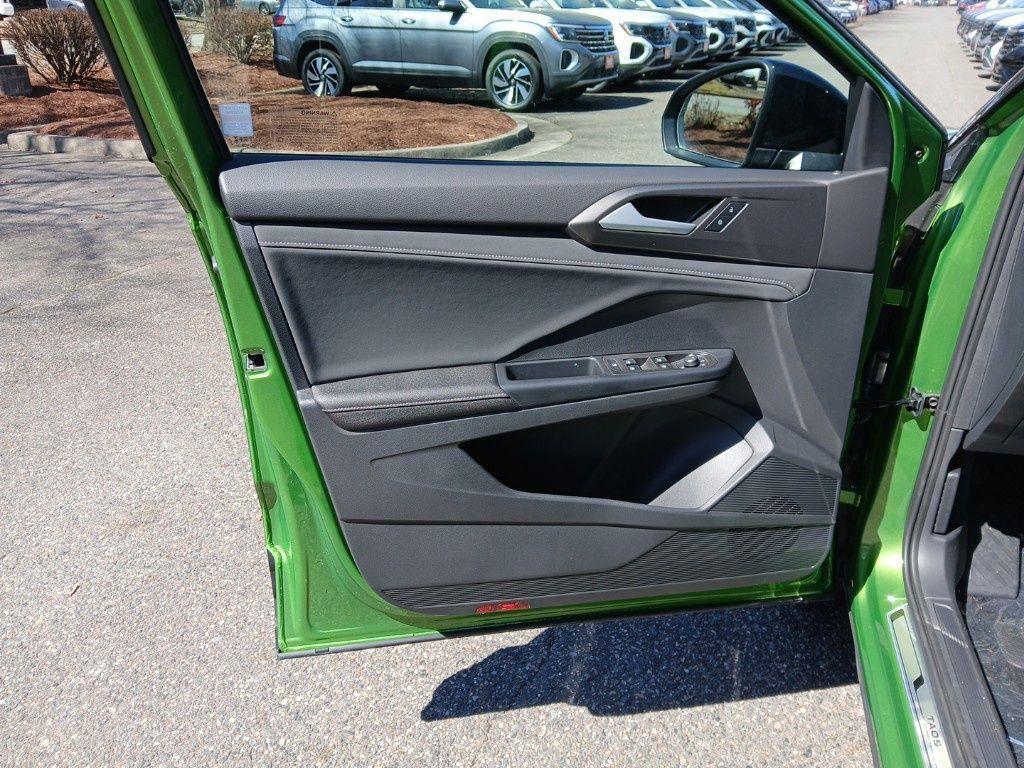 new 2025 Volkswagen Taos car, priced at $32,553