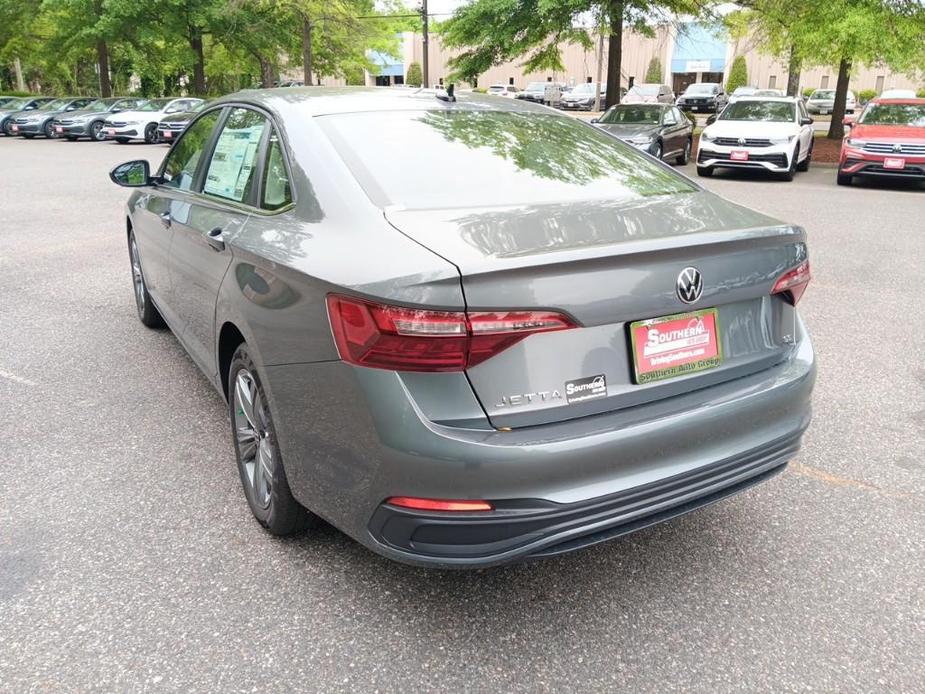 new 2024 Volkswagen Jetta car, priced at $25,660