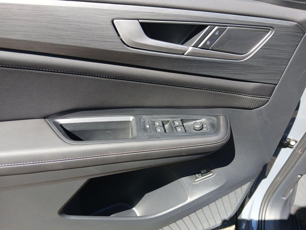 new 2026 Volkswagen Atlas Cross Sport car, priced at $47,537