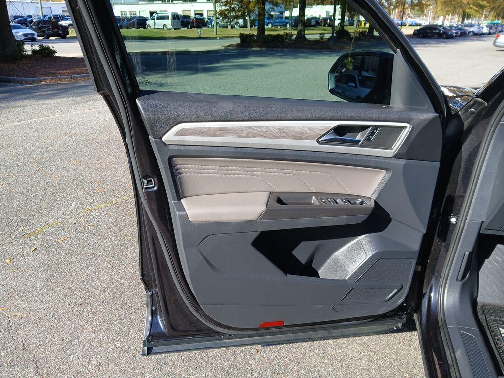 used 2022 Volkswagen Atlas Cross Sport car, priced at $22,905