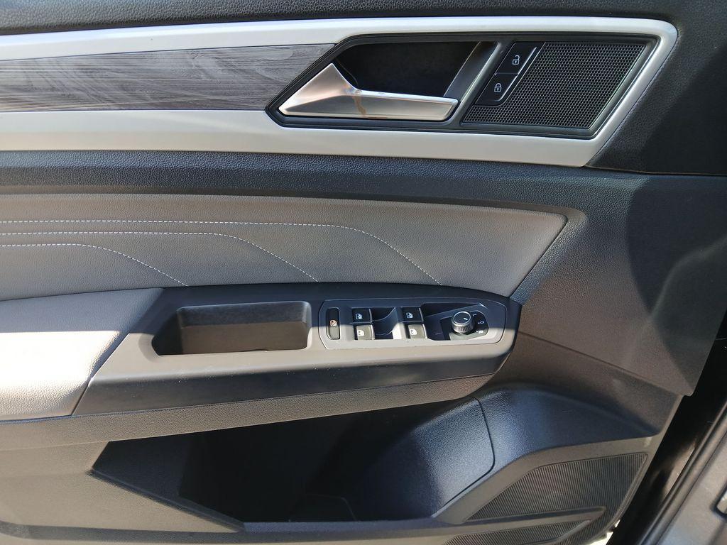 used 2022 Volkswagen Atlas Cross Sport car, priced at $22,905