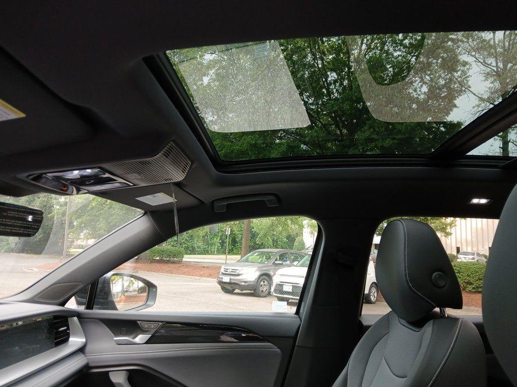 new 2025 Volkswagen Tiguan car, priced at $38,395