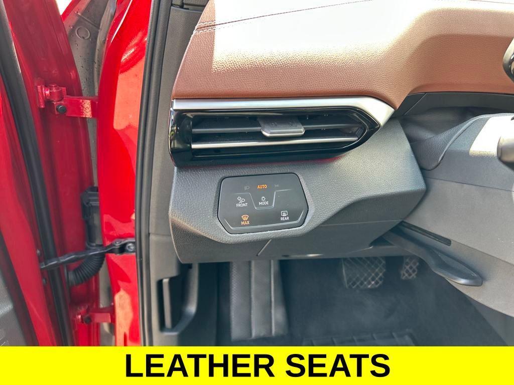 used 2022 Volkswagen ID.4 car, priced at $22,380