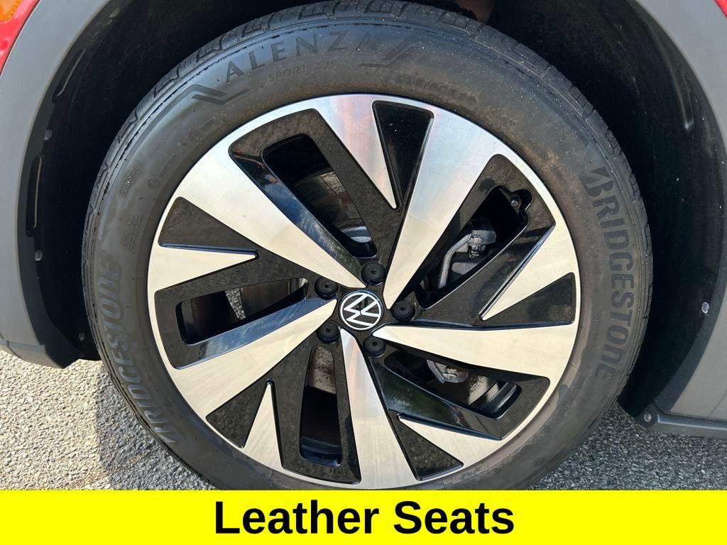 used 2022 Volkswagen ID.4 car, priced at $22,380