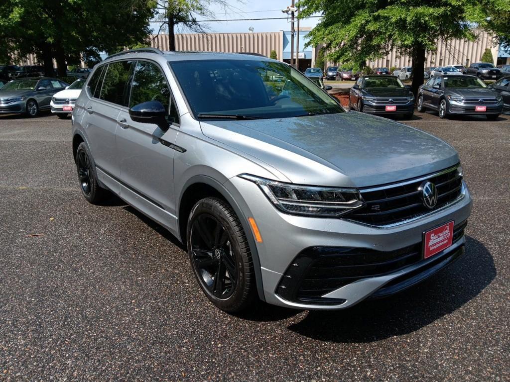 new 2024 Volkswagen Tiguan car, priced at $34,515