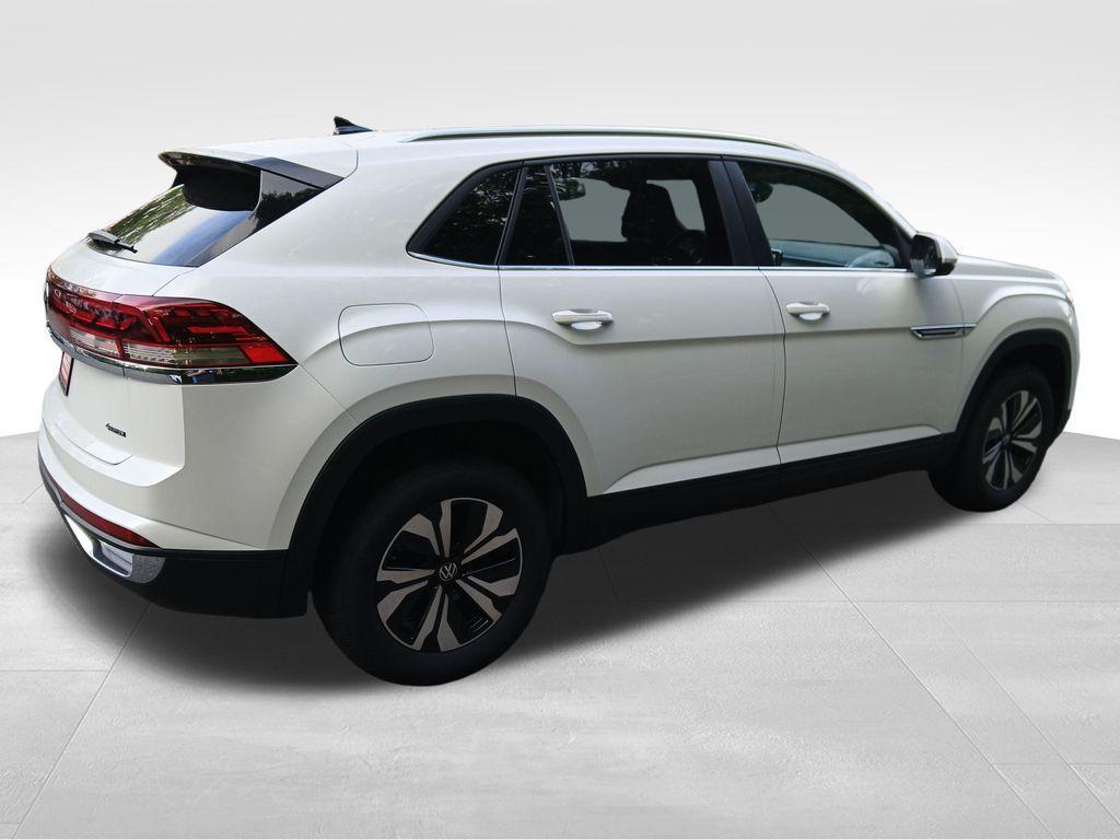 new 2026 Volkswagen Atlas Cross Sport car, priced at $41,762