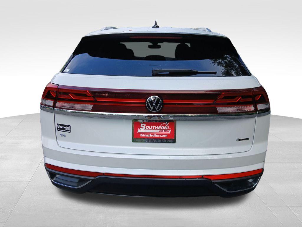 new 2026 Volkswagen Atlas Cross Sport car, priced at $41,762