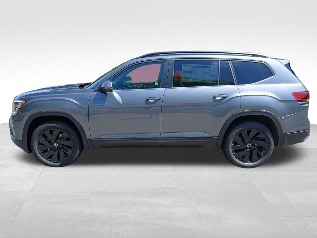 new 2025 Volkswagen Atlas car, priced at $43,746