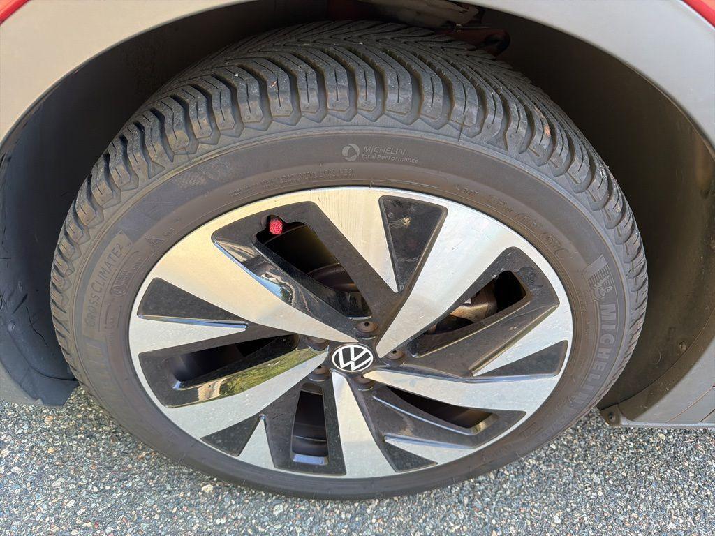 used 2021 Volkswagen ID.4 car, priced at $22,505