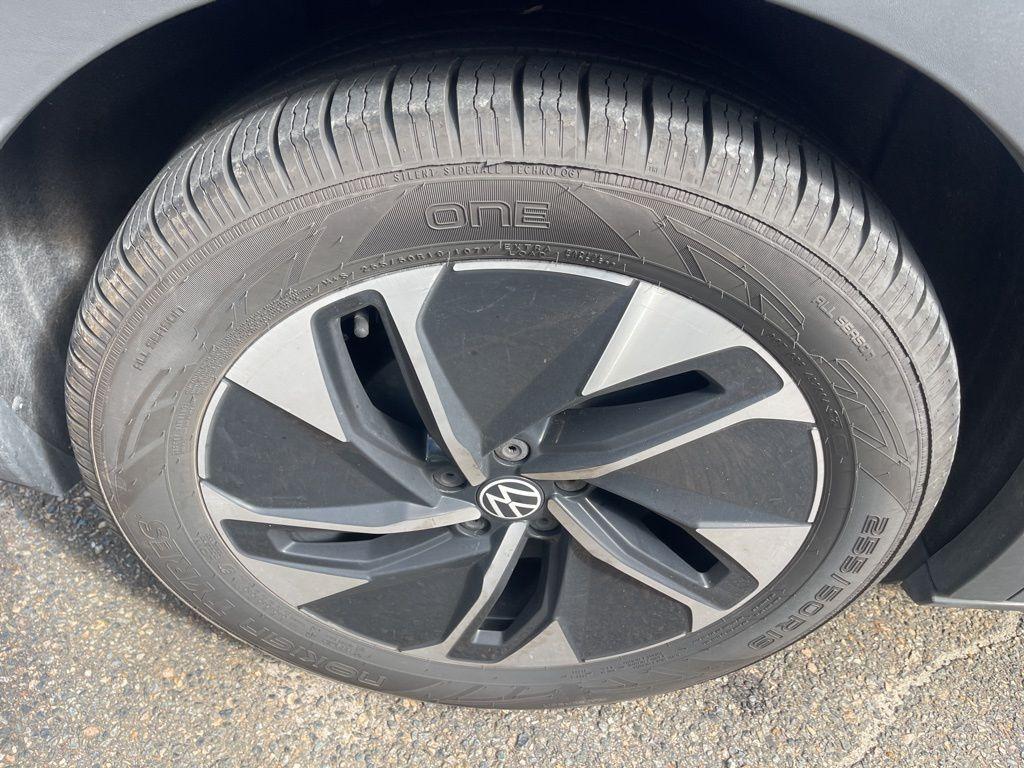 used 2022 Volkswagen ID.4 car, priced at $21,169