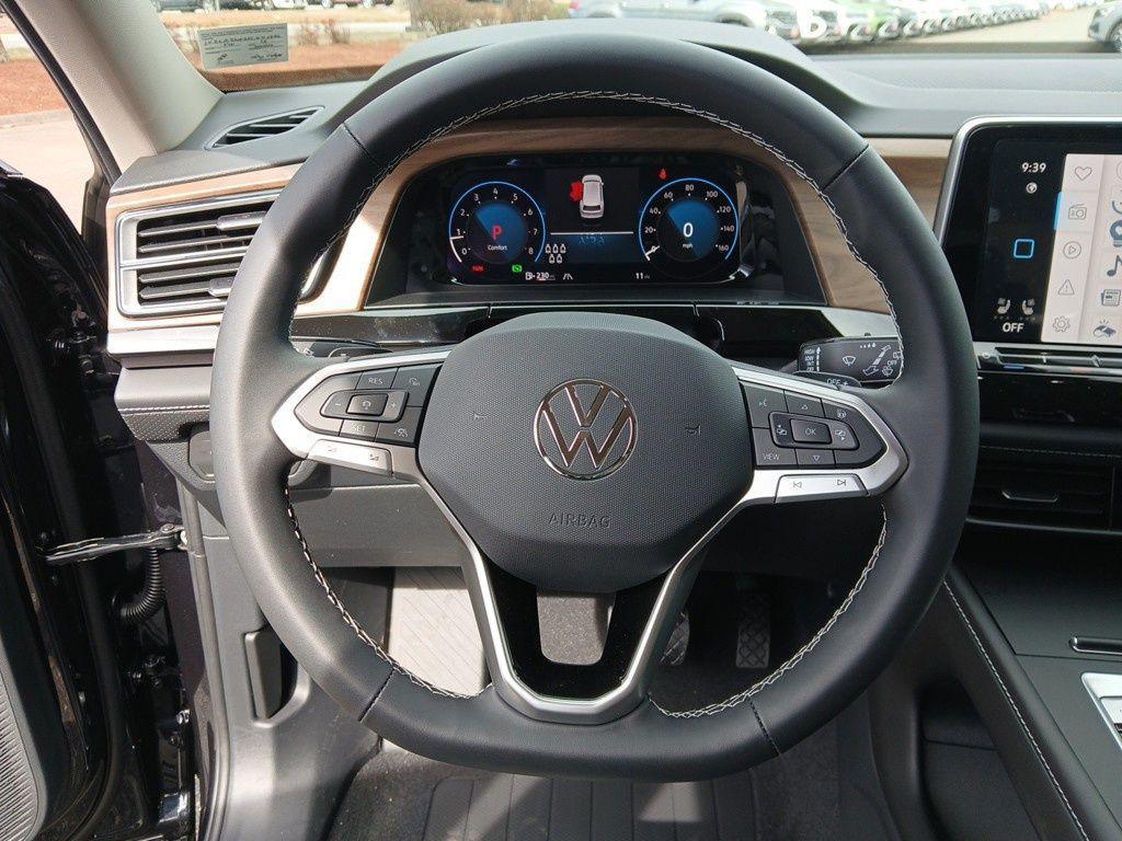 new 2025 Volkswagen Atlas car, priced at $38,961