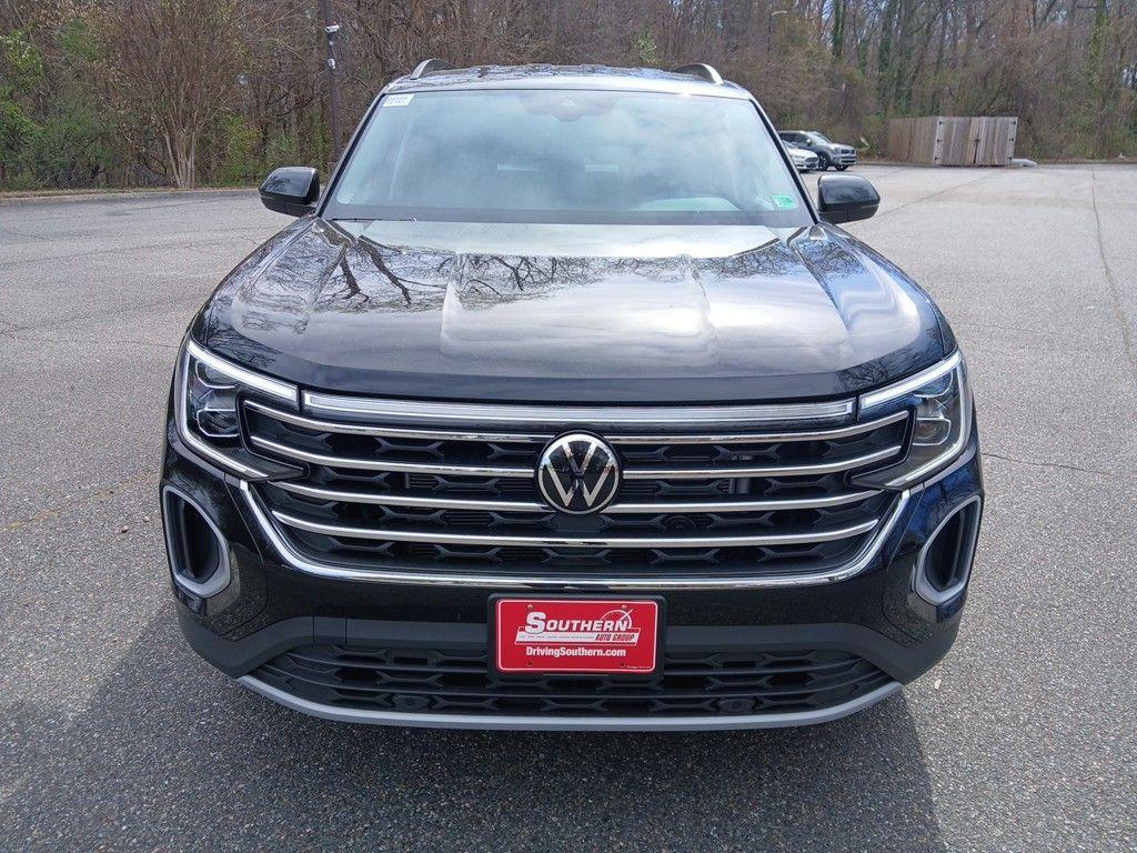 new 2025 Volkswagen Atlas car, priced at $38,461
