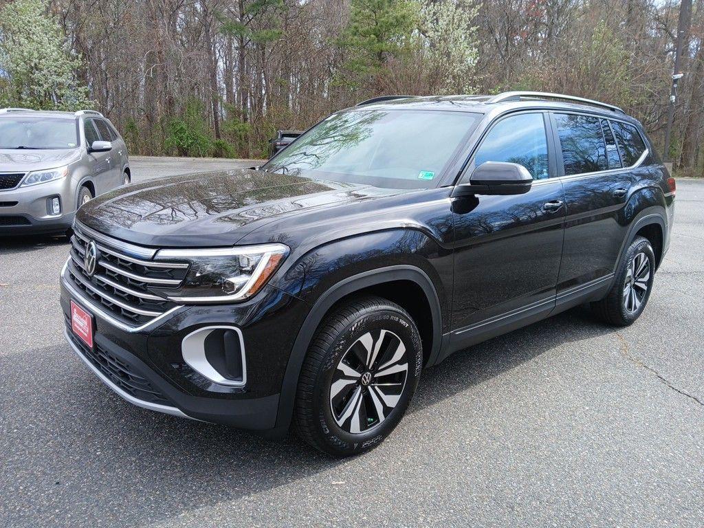new 2025 Volkswagen Atlas car, priced at $38,461