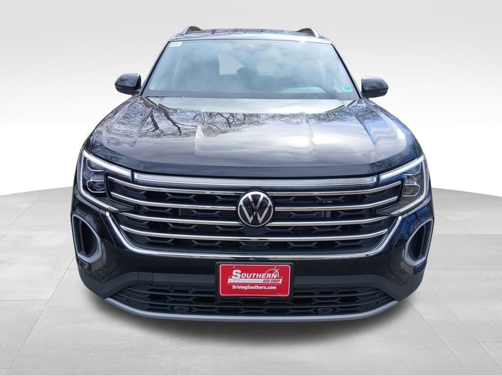 new 2025 Volkswagen Atlas car, priced at $38,961