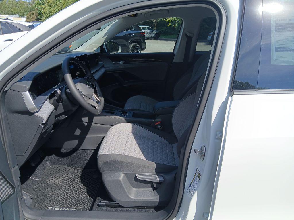 new 2025 Volkswagen Tiguan car, priced at $29,209
