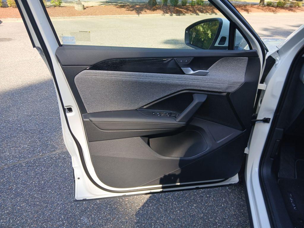 new 2025 Volkswagen Tiguan car, priced at $29,925