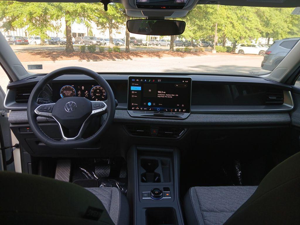 new 2025 Volkswagen Tiguan car, priced at $29,925