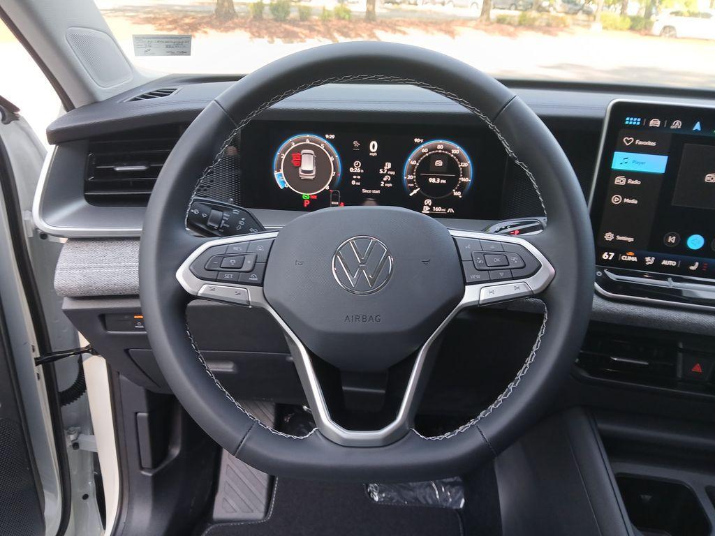 new 2025 Volkswagen Tiguan car, priced at $29,925