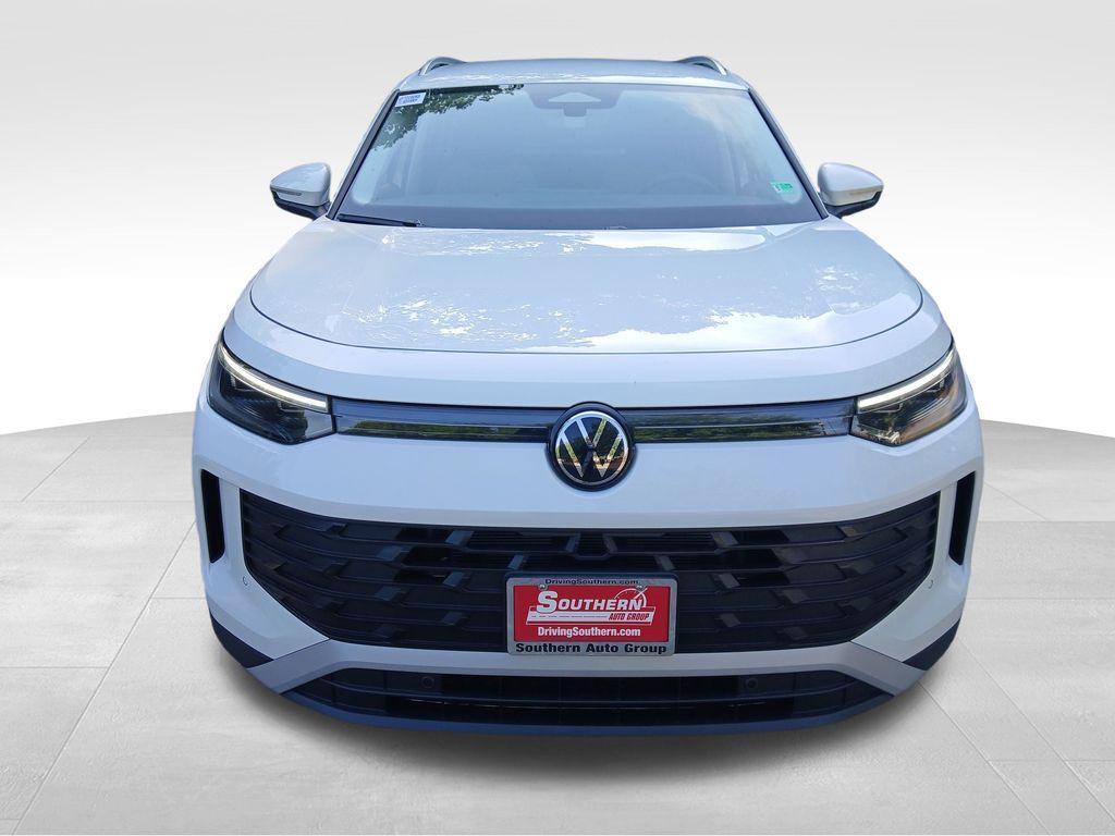 new 2025 Volkswagen Tiguan car, priced at $29,925