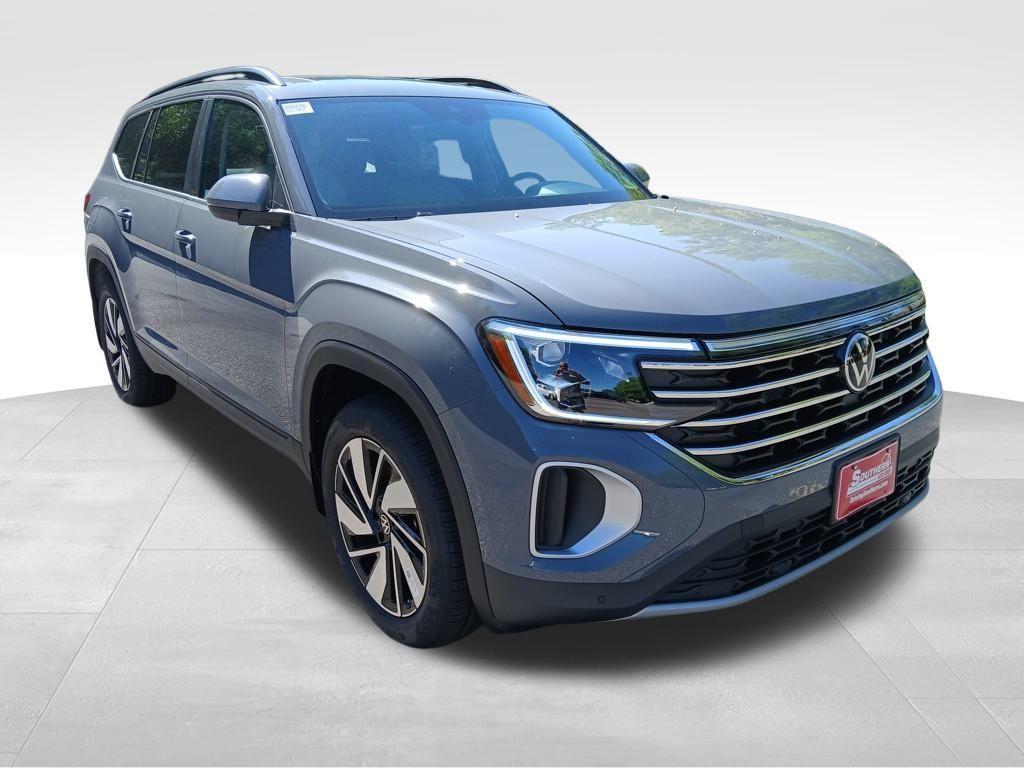 new 2025 Volkswagen Atlas car, priced at $44,358