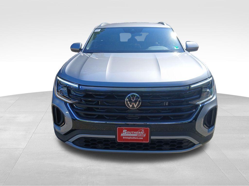 new 2026 Volkswagen Atlas Cross Sport car, priced at $41,307