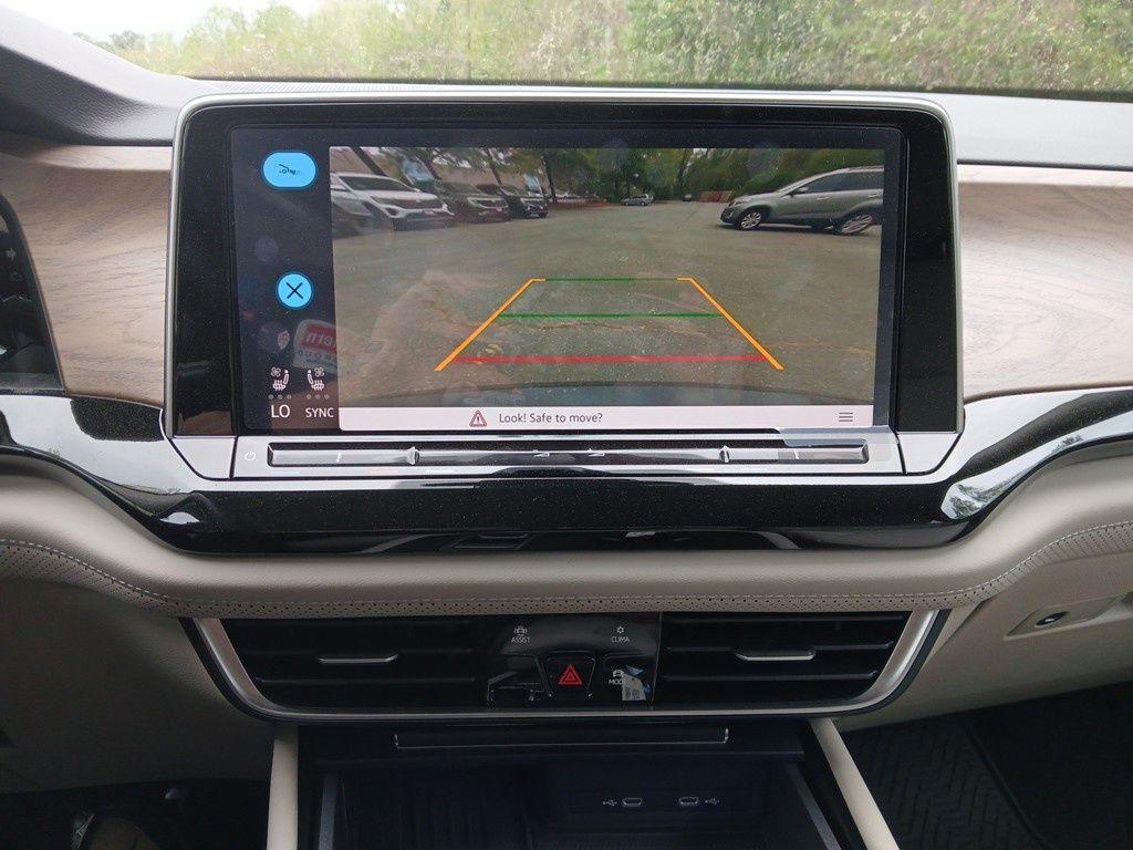 new 2025 Volkswagen Atlas car, priced at $38,698