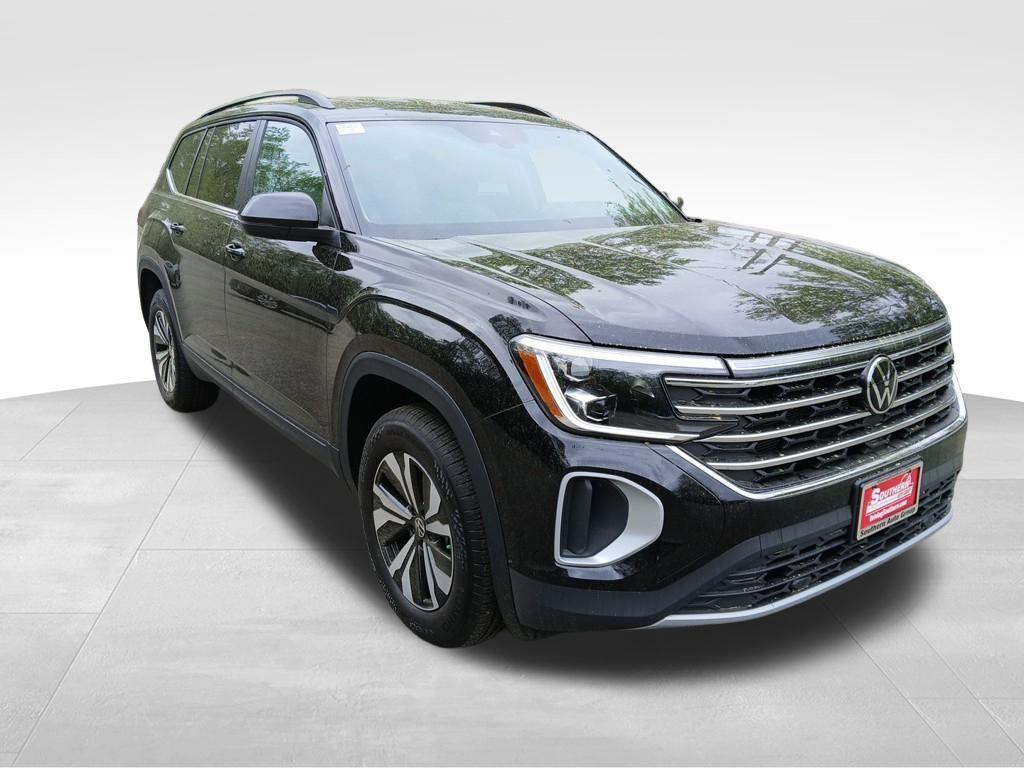 new 2025 Volkswagen Atlas car, priced at $38,698