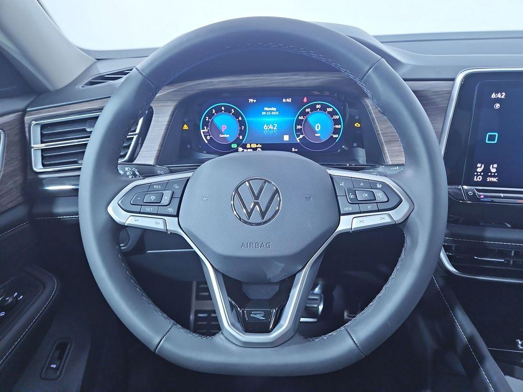 new 2026 Volkswagen Atlas car, priced at $56,198