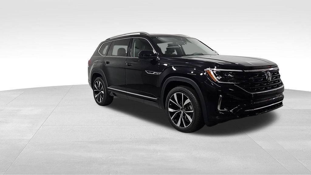 new 2026 Volkswagen Atlas car, priced at $56,198