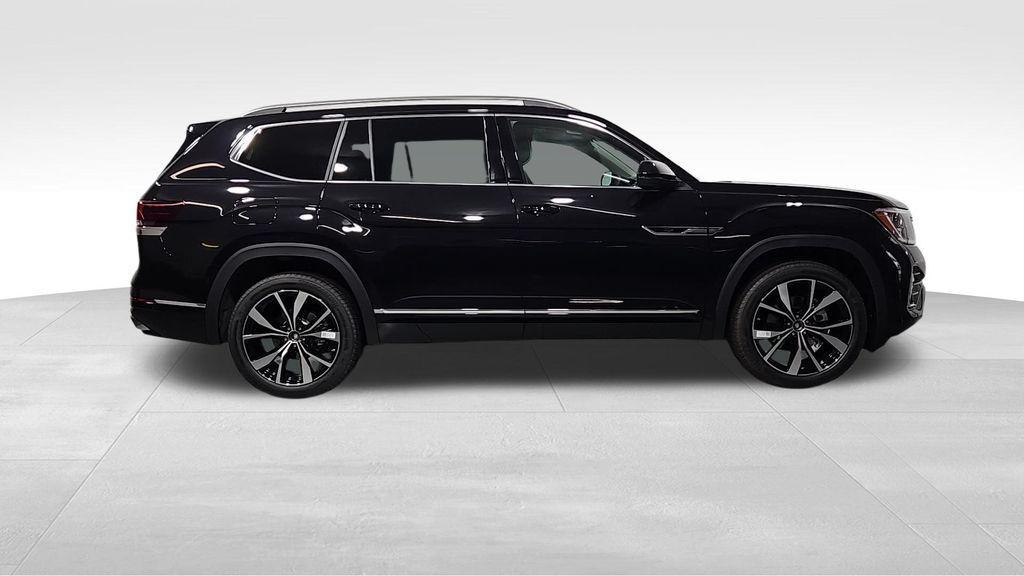 new 2026 Volkswagen Atlas car, priced at $56,198