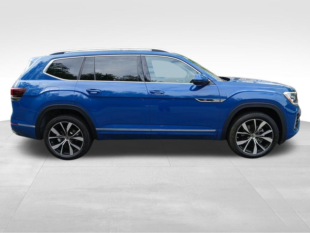 new 2025 Volkswagen Atlas car, priced at $51,825