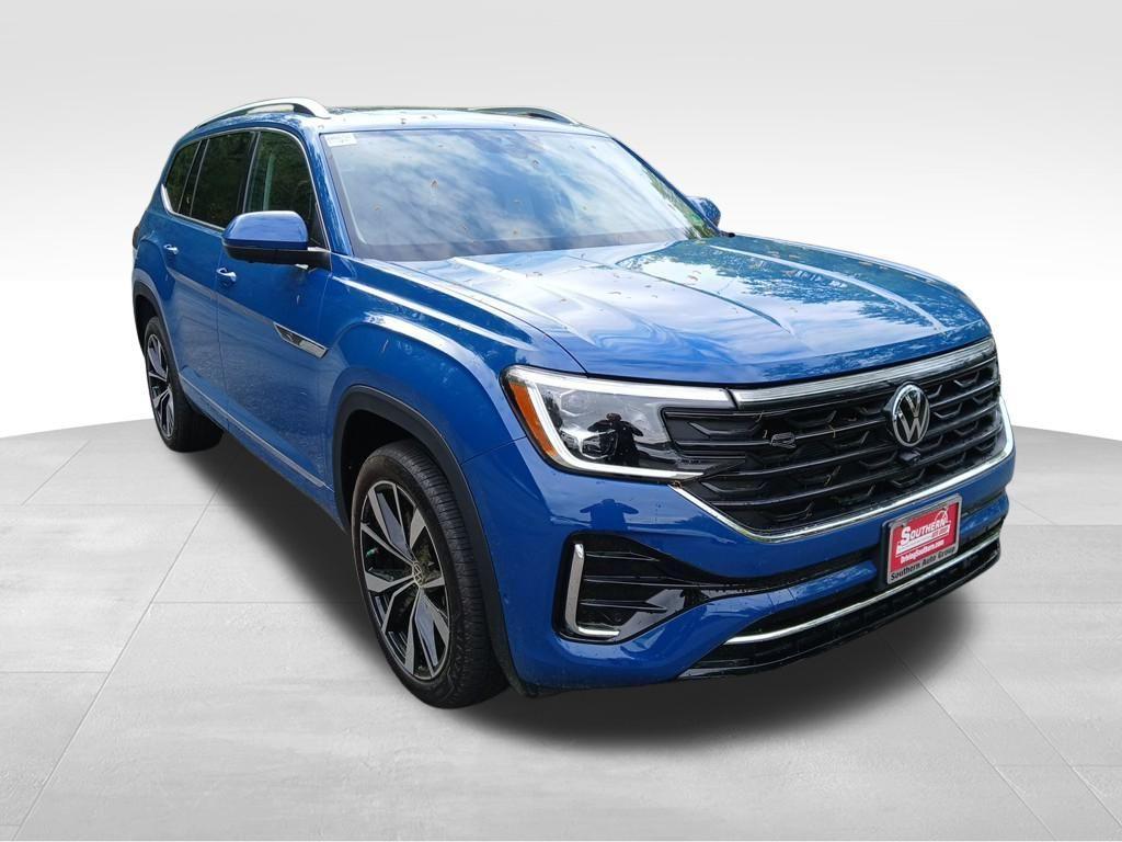new 2025 Volkswagen Atlas car, priced at $51,825