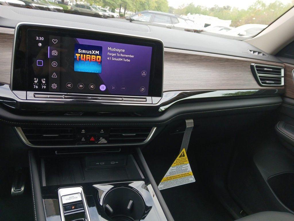 new 2025 Volkswagen Atlas car, priced at $53,325