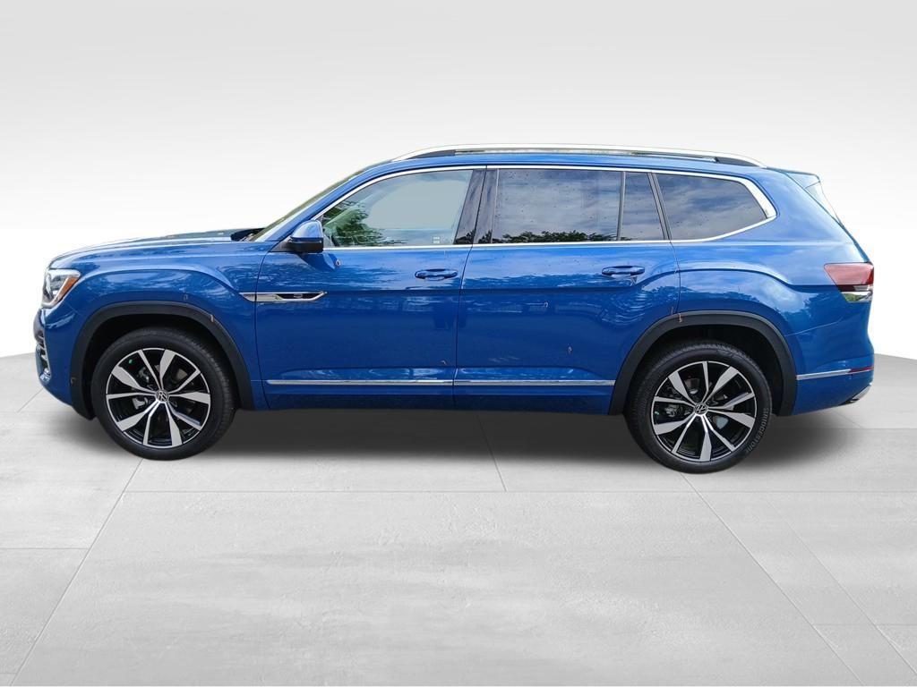 new 2025 Volkswagen Atlas car, priced at $53,325