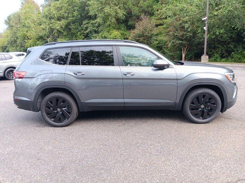 new 2024 Volkswagen Atlas car, priced at $42,183