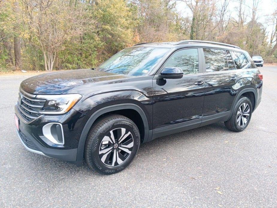 new 2025 Volkswagen Atlas car, priced at $37,750