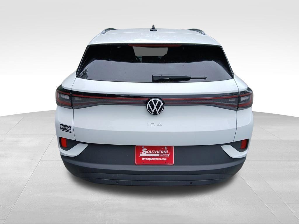 new 2025 Volkswagen ID.4 car, priced at $42,176