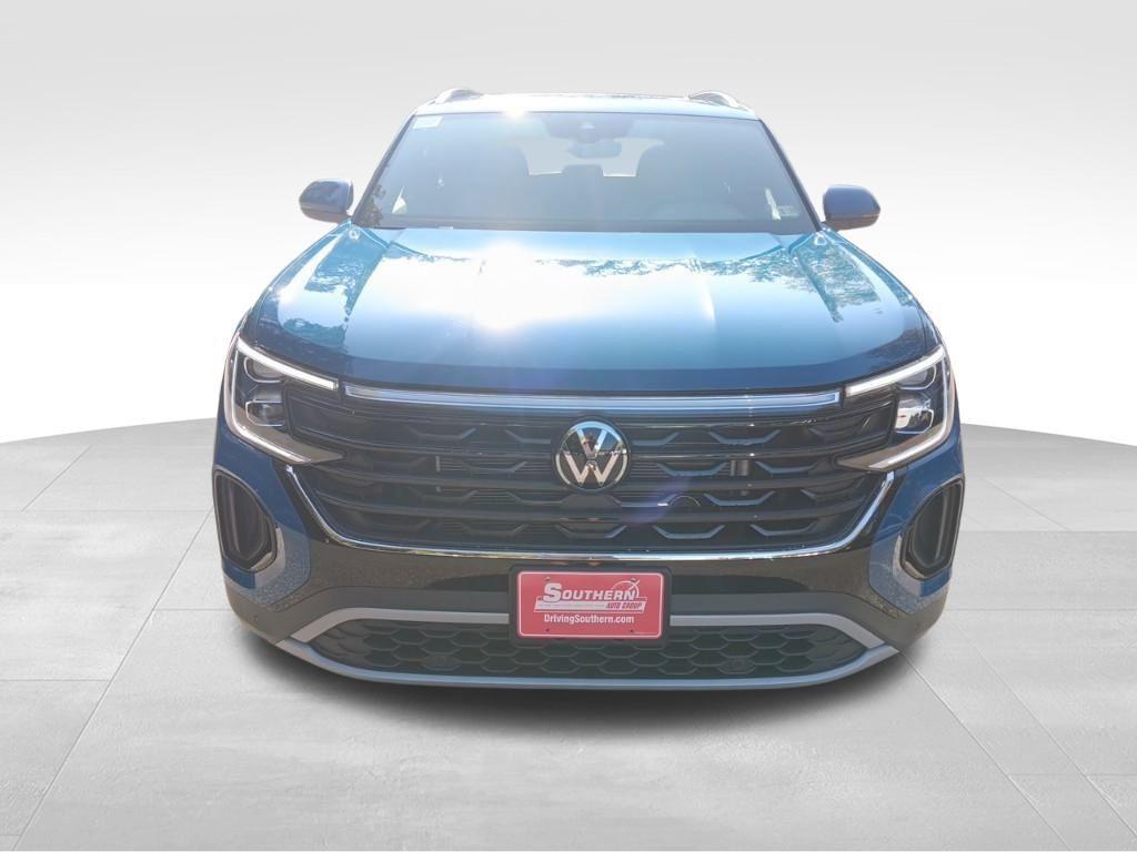 new 2025 Volkswagen Atlas Cross Sport car, priced at $45,750