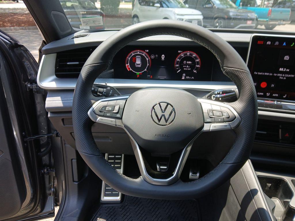 new 2025 Volkswagen Tiguan car, priced at $37,372