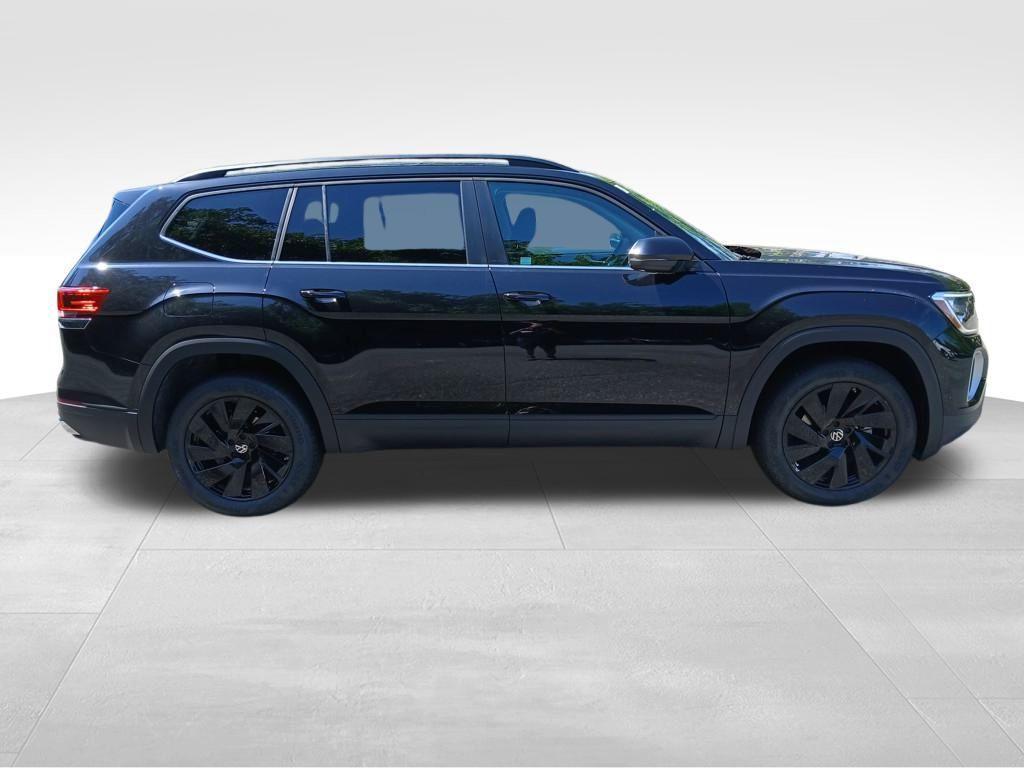 new 2025 Volkswagen Atlas car, priced at $44,649