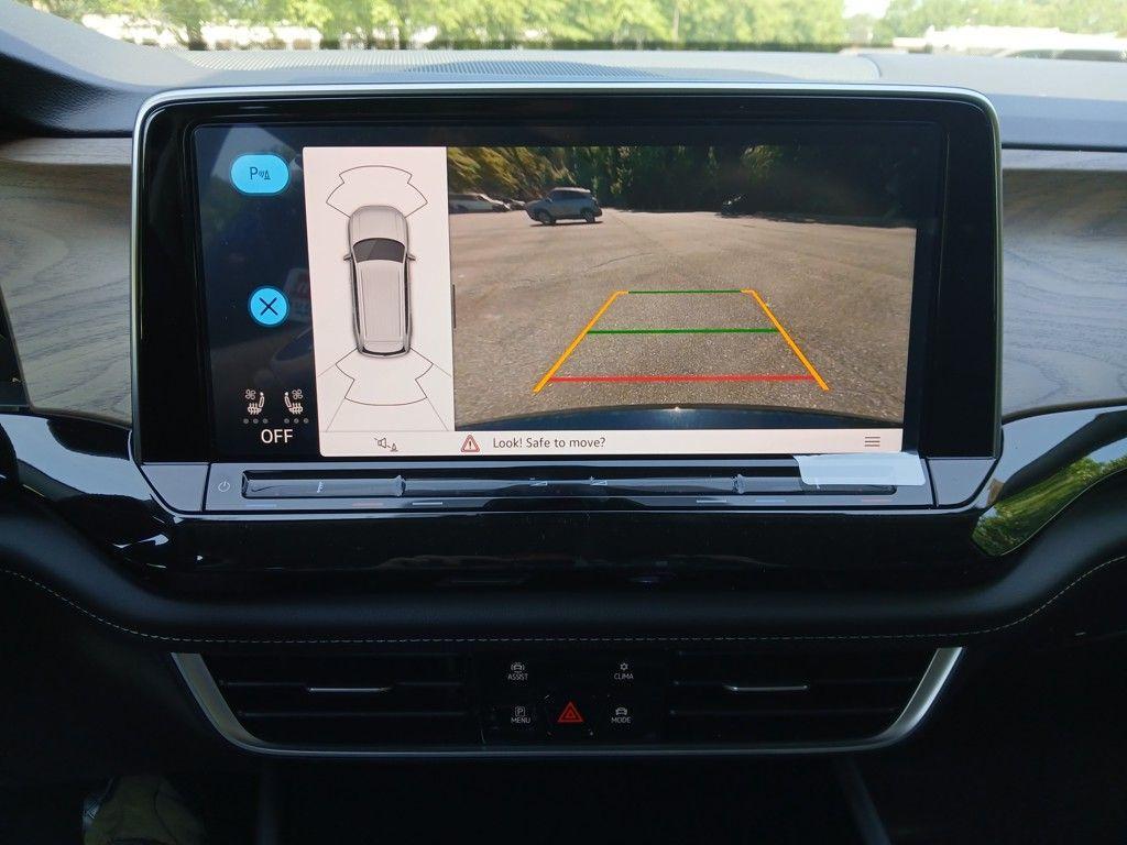 new 2025 Volkswagen Atlas car, priced at $40,348