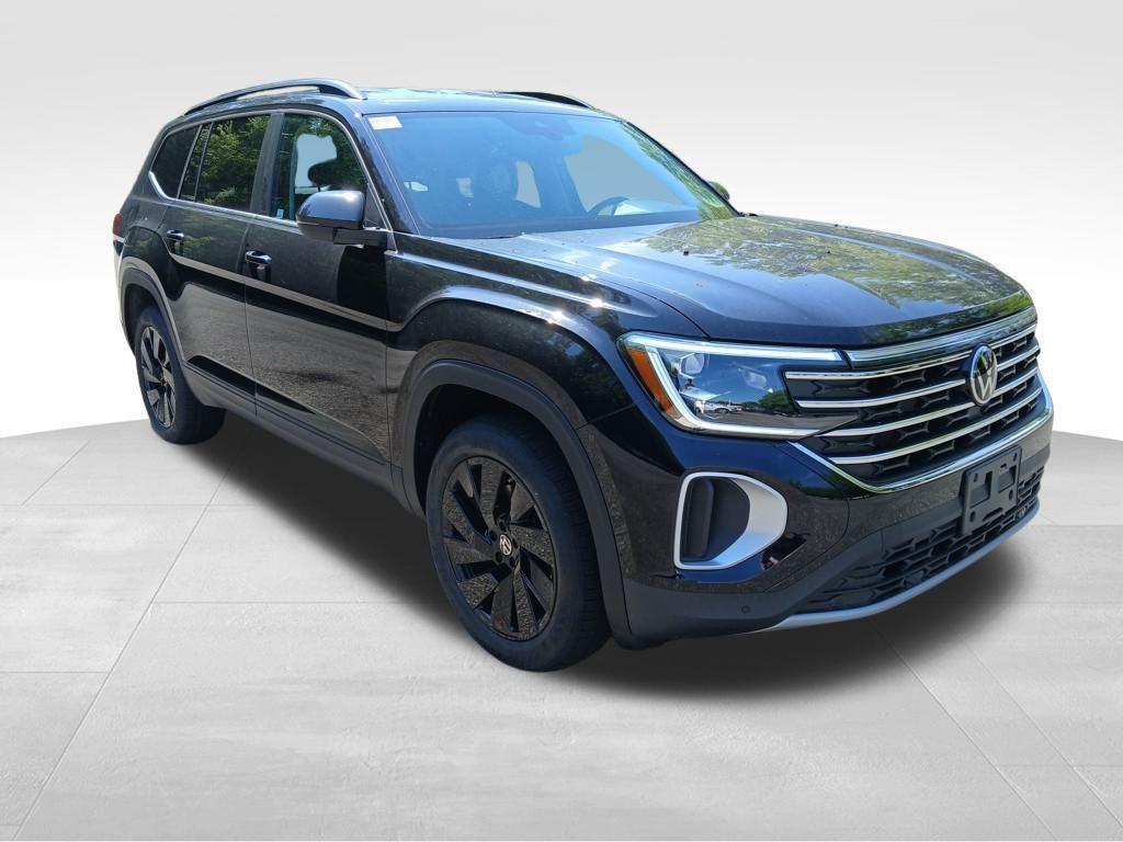 new 2025 Volkswagen Atlas car, priced at $44,649