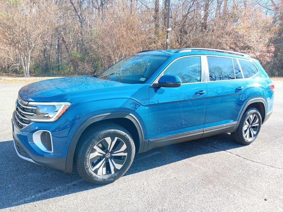 new 2025 Volkswagen Atlas car, priced at $39,664