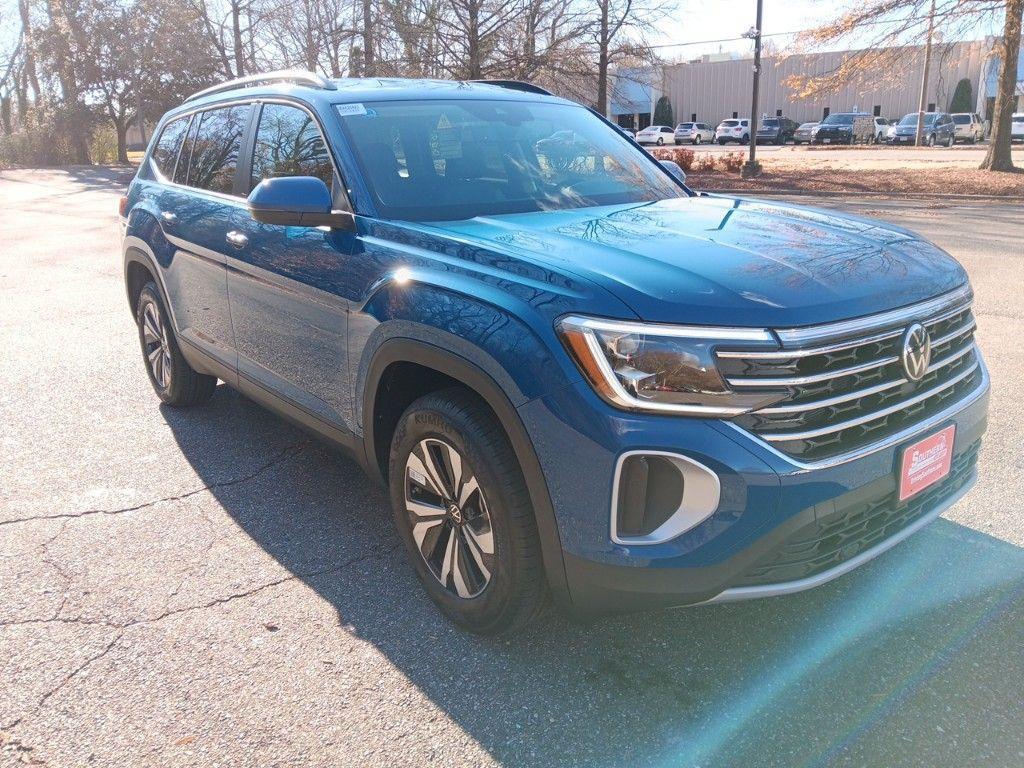 new 2025 Volkswagen Atlas car, priced at $39,664