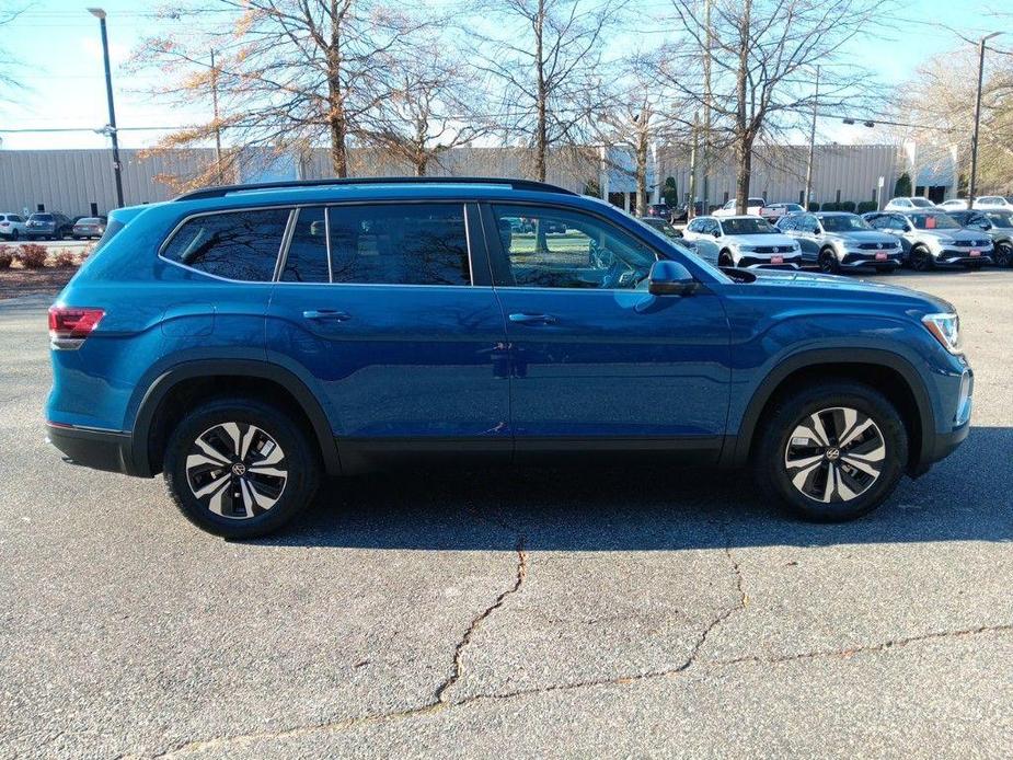 new 2025 Volkswagen Atlas car, priced at $39,664